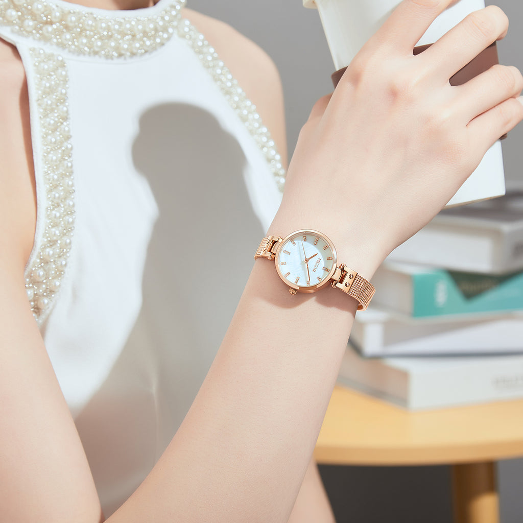 MEGIR Watches for Women Top Brand Fashion Ladies Wristwatch Waterproof Female Quartz Luxury Watch Montre Femme 7025-4